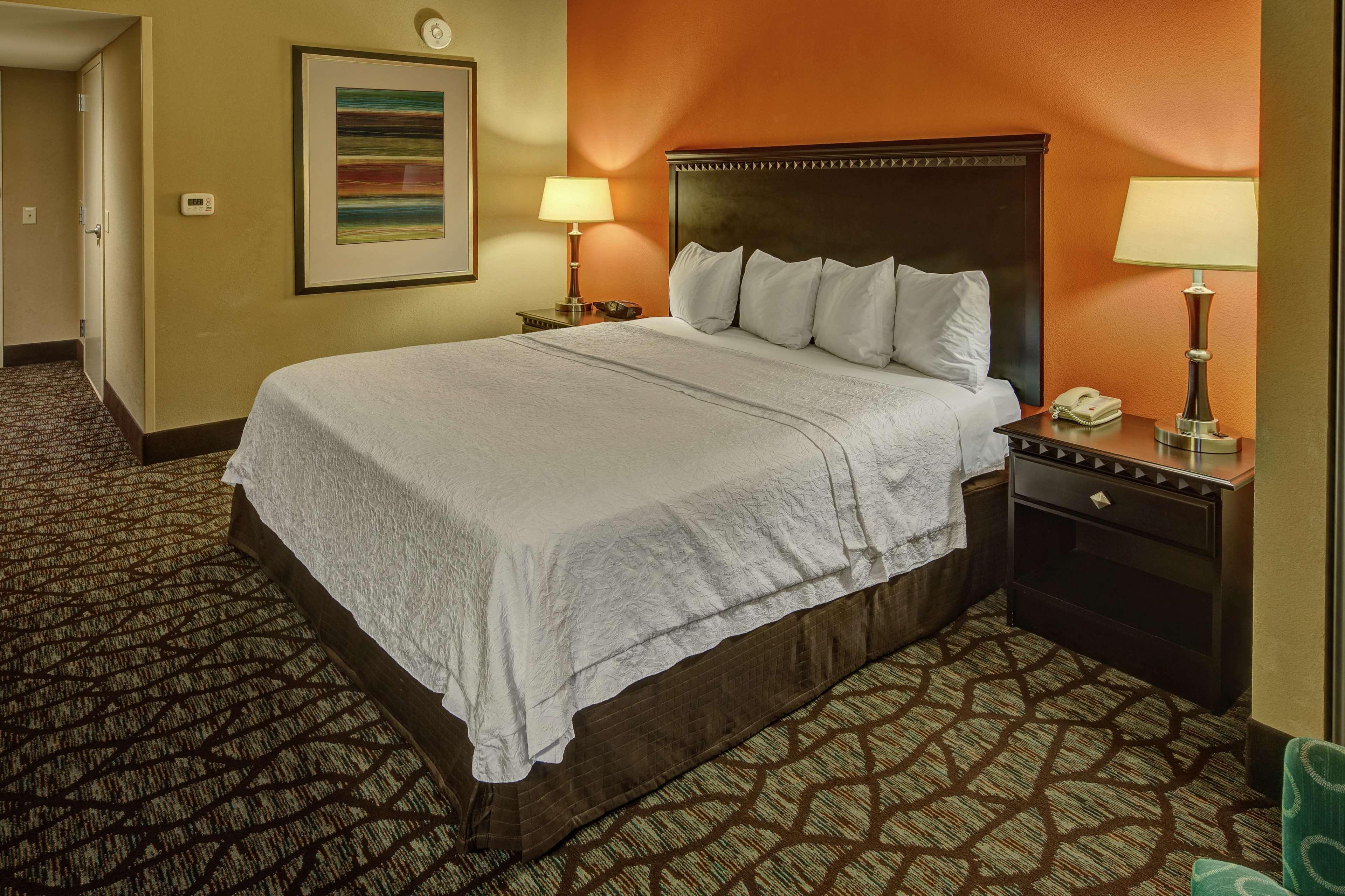 Hampton Inn Asheville-Tunnel Road Екстериор снимка