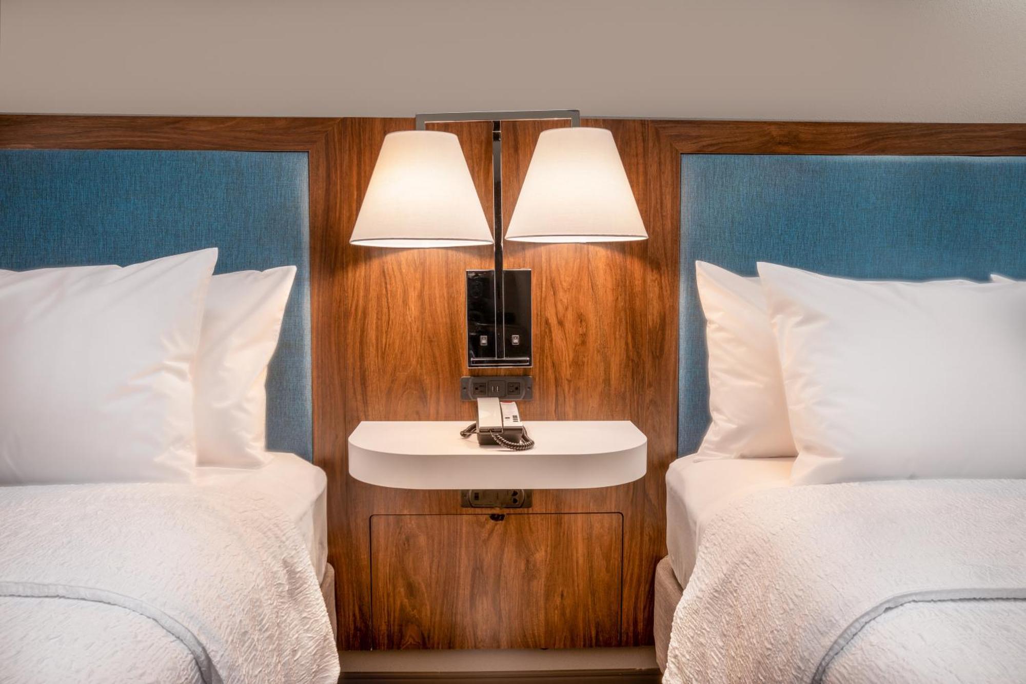 Hampton Inn Asheville-Tunnel Road Екстериор снимка