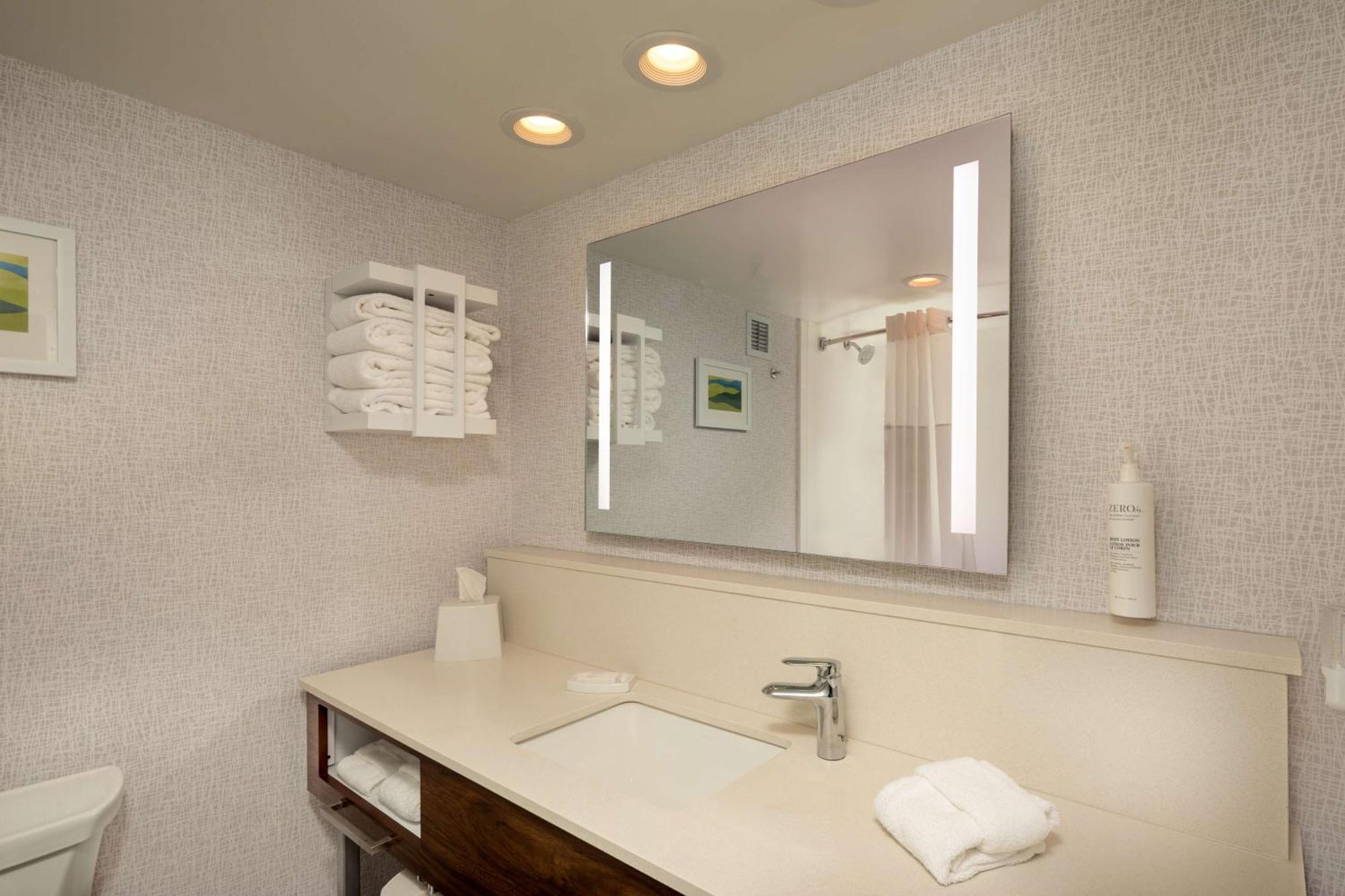 Hampton Inn Asheville-Tunnel Road Екстериор снимка