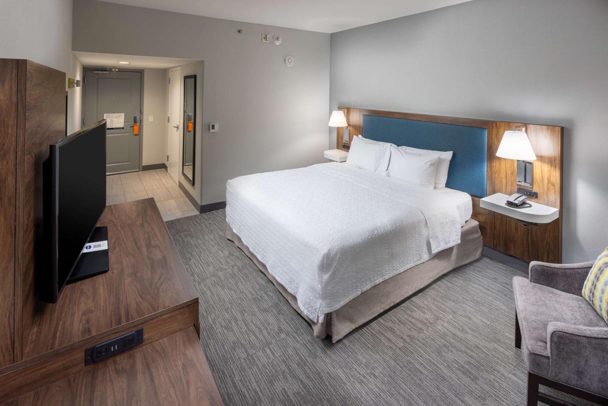 Hampton Inn Asheville-Tunnel Road Екстериор снимка