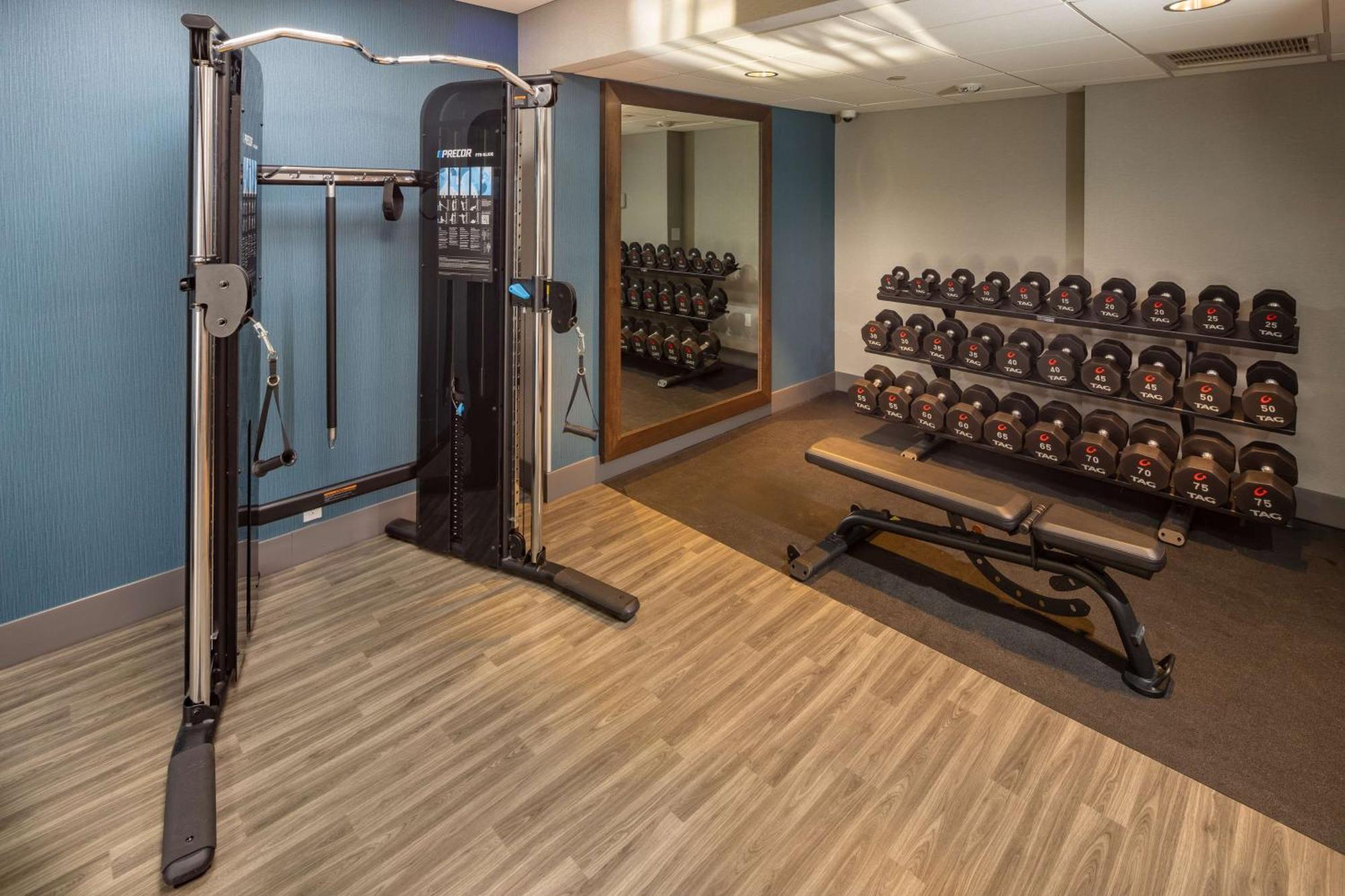 Hampton Inn Asheville-Tunnel Road Екстериор снимка